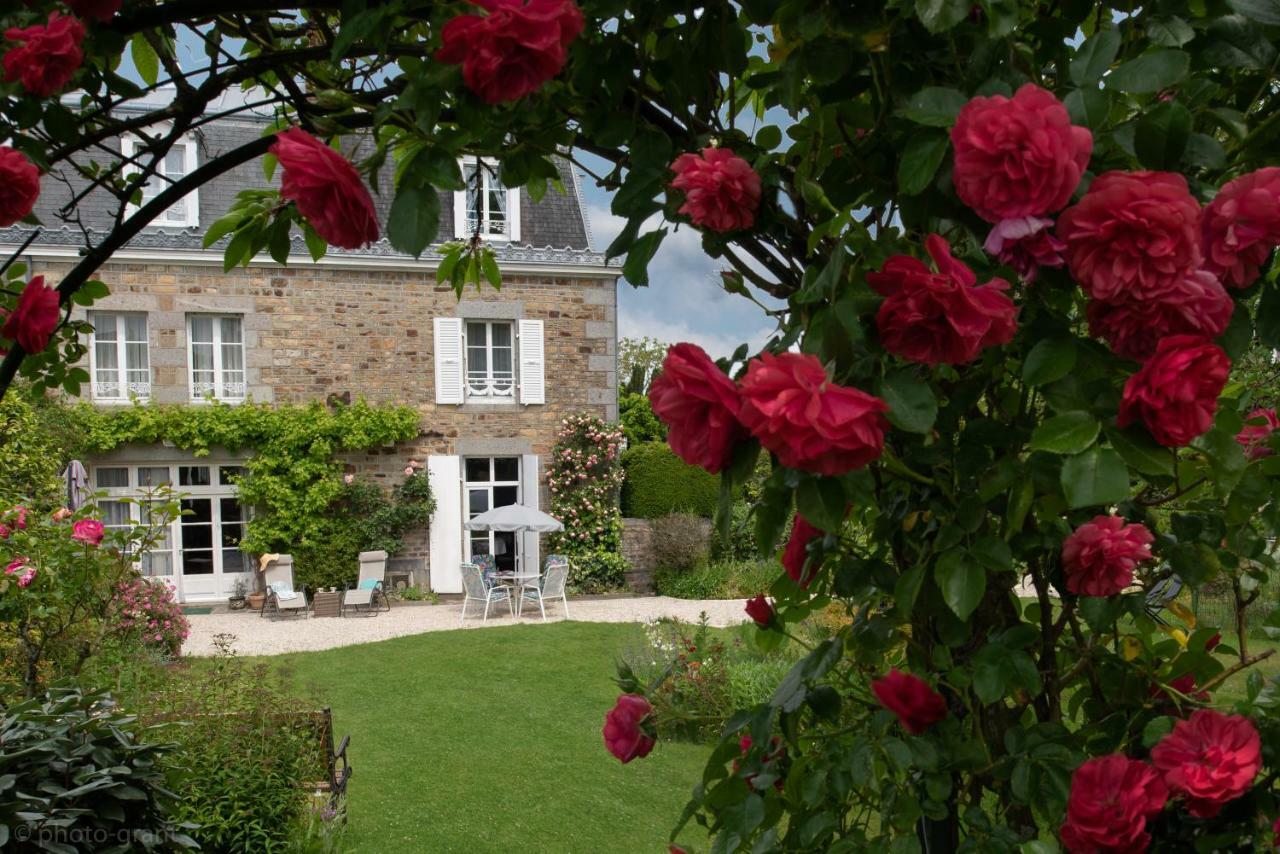 Maison D'Hotes De Charme La Rose De Ducey Pres Du Mont Saint Michel Exterior foto